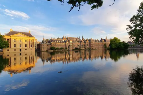 Home Swap The Hague - Must-See Sights and Remote Work Perks