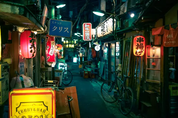 Home Swap Tokyo - Explore the Street Food Scene