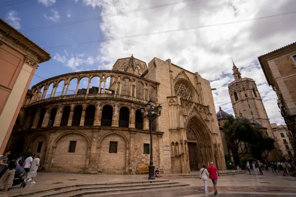 Home Swap Valencia - Explore the City's Historic Center