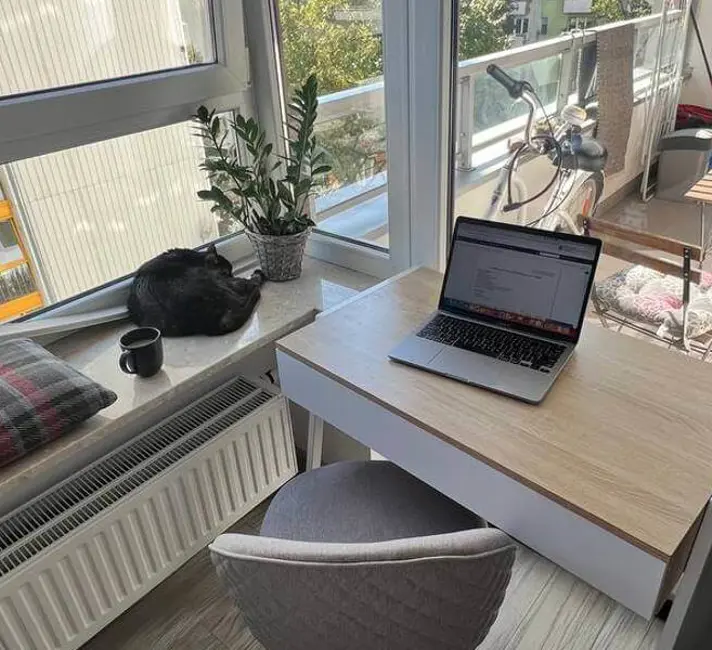 Warsaw, Poland 2 beds · 2 workspaces · 300 Mbps WiFi